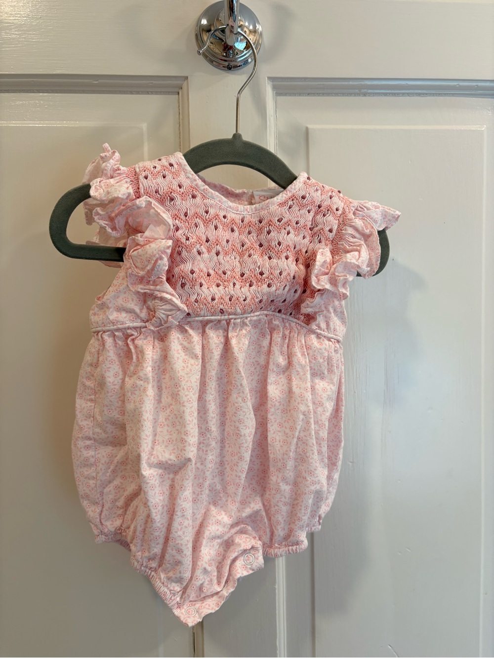 Stitchy Fish Girls Pink Ruffle Smocked Romper — Sz 12m